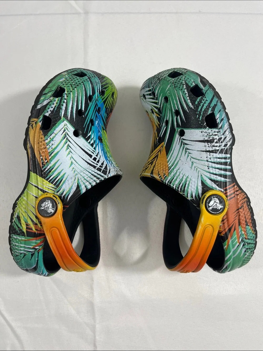 CROCS Classic Pool Party Clog Shoes Kids Size 12 Tropical Multicolor Unisex